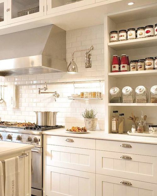 Cocina blanca de ladrillos