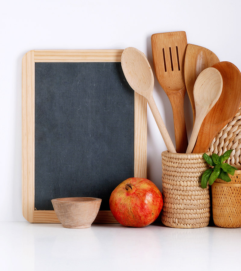 bodegón decorar la cocina con pizarra